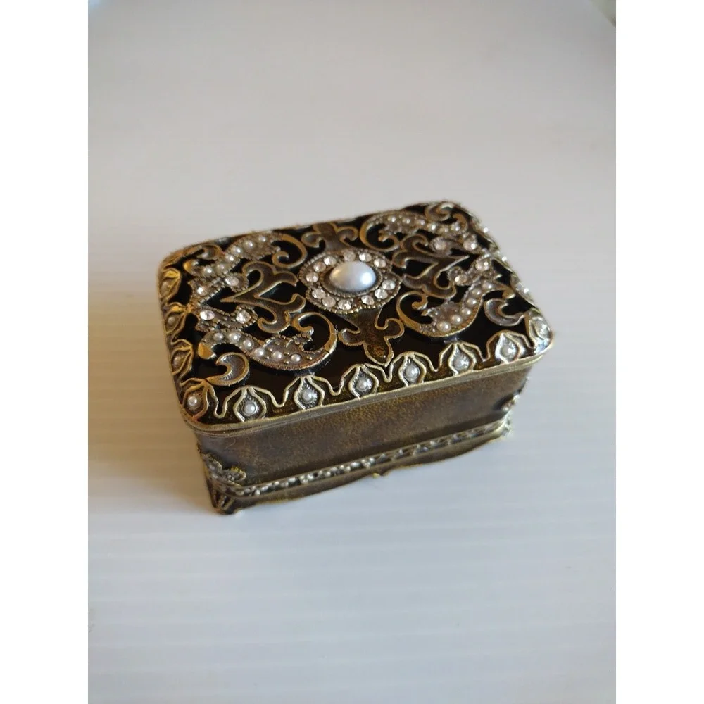 Vintage Heirloom Brass‎ Box Enamel Embellished Treasure Trinket Box Collectible